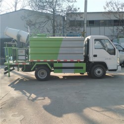 山東福田綠化3噸灑水車(chē)小型運(yùn)水車(chē)廠(chǎng)家價(jià)格多少錢(qián)